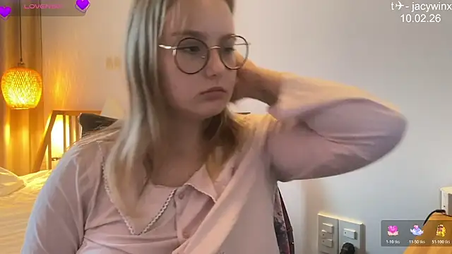 JacyWinslat online show from February 2026 10:42:02 AM