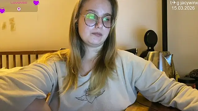 JacyWinslat online show from March 2026 05:08:01 PM