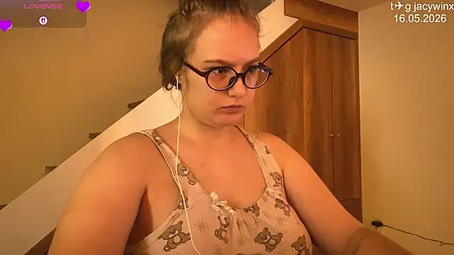 JacyWinslat online show from May 2026 08:22:02 AM