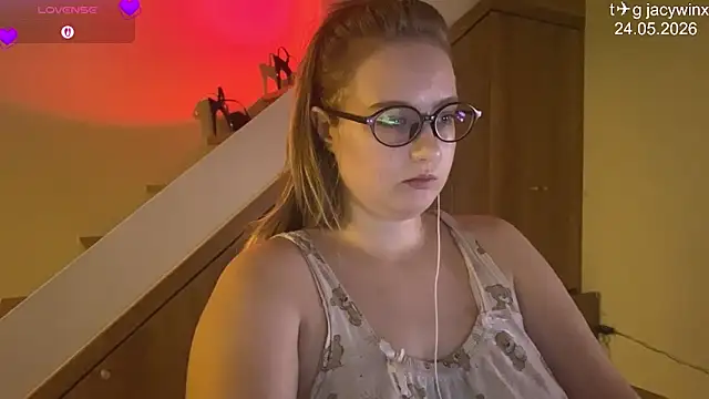 JacyWinslat online show from May 2026 01:16:02 PM
