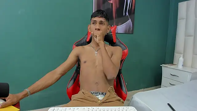 Nick Collins18 online show from February 2025 09:25:02 PM