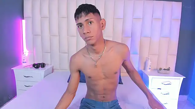 Nick Collins18 online show from February 2025 06:54:01 PM