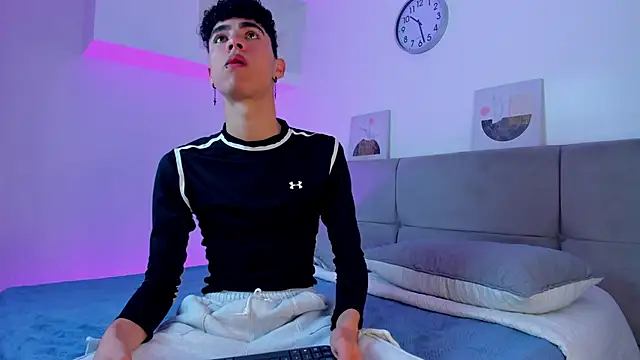 NeoRaptis online show from January 2025 07:59:02 PM