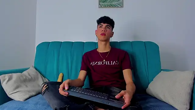 NeoRaptis online show from January 2025 08:14:01 PM