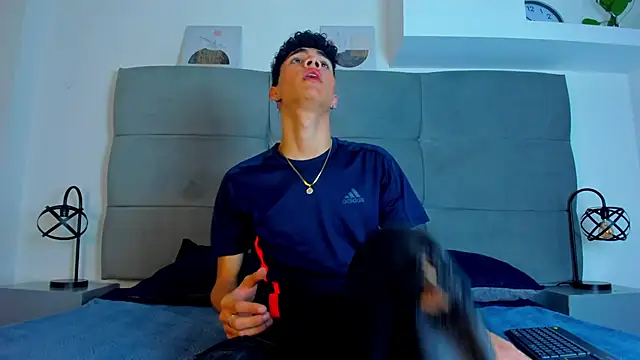 NeoRaptis online show from February 2025 08:11:01 PM