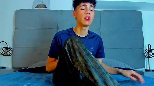 NeoRaptis online show from March 2025 08:23:02 PM