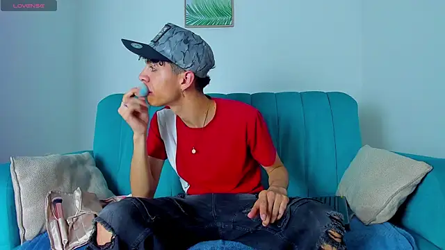 NeoRaptis online show from March 2025 08:54:01 PM