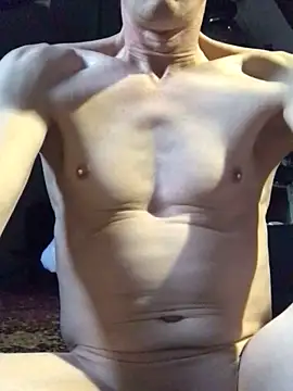 Snapshot of Sunking13cm chatting on September 2025 05:20:01 AM Sunking13cm online show from September 2025 05:20:01 AM