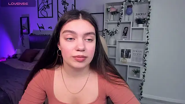 DaniellaLovely online show from December 2024 02:19:02 PM