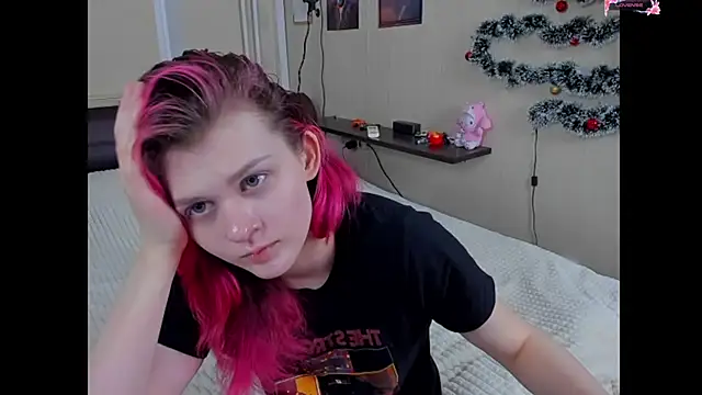 JulieTaylors online show from May 2026 09:22:01 PM
