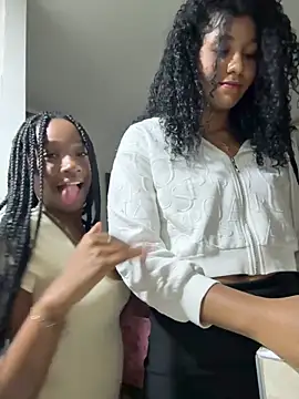 EscorpiLeoncita online show from March 2026 03:54:01 AM