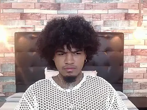 Snapshot of JaicobRuneer chatting on September 2025 12:15:01 AM JaicobRuneer online show from September 2025 12:15:01 AM