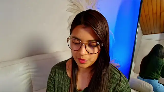 Rebeca Williams  online show from February 2025 02:11:02 AM