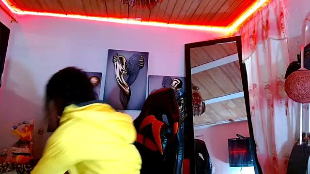 Snapshot of Maidi_ chatting on September 2025 01:55:02 PM Maidi online show from September 2025 01:55:02 PM