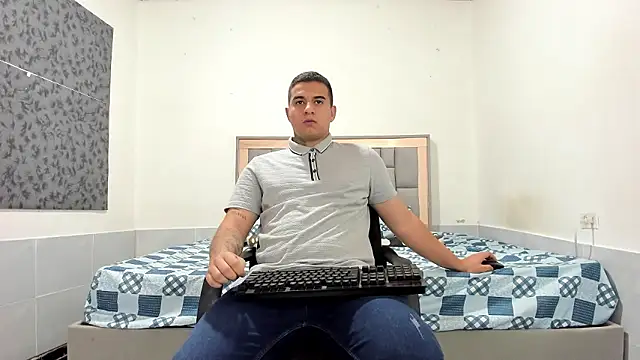 Snapshot of simookeler chatting on January 2026 11:12:01 AM simookeler online show from January 2026 11:12:01 AM