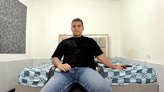 Snapshot of simookeler chatting on January 2026 05:37:01 PM simookeler online show from January 2026 05:37:01 PM