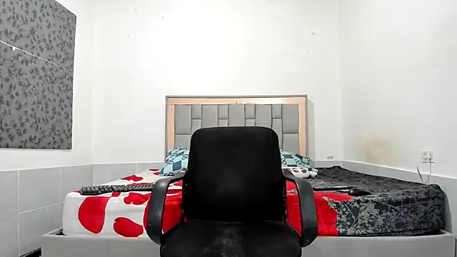 Snapshot of simookeler chatting on February 2026 02:43:01 AM simookeler online show from February 2026 02:43:01 AM