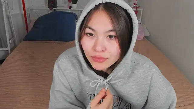 Snapshot of Jennifer_murr chatting on March 2025 04:32:01 PM Jennifer murr online show from March 2025 04:32:01 PM