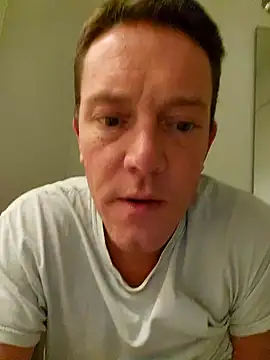 Snapshot of Bigtater1999 chatting on December 2024 01:15:02 AM Bigtater1999 online show from December 2024 01:15:02 AM