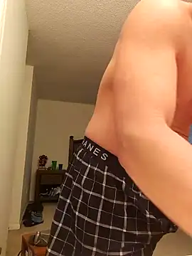 Snapshot of Bigtater1999 chatting on September 2025 09:38:02 PM Bigtater1999 online show from September 2025 09:38:02 PM