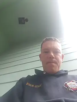 Snapshot of Bigtater1999 chatting on September 2025 01:05:02 PM Bigtater1999 online show from September 2025 01:05:02 PM