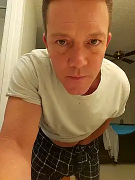 Snapshot of Bigtater1999 chatting on October 2025 10:03:02 PM Bigtater1999 online show from October 2025 10:03:02 PM