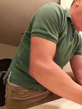 Snapshot of Bigtater1999 chatting on November 2025 12:10:01 AM Bigtater1999 online show from November 2025 12:10:01 AM