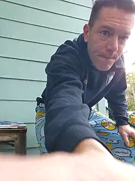 Snapshot of Bigtater1999 chatting on November 2025 01:17:02 PM Bigtater1999 online show from November 2025 01:17:02 PM