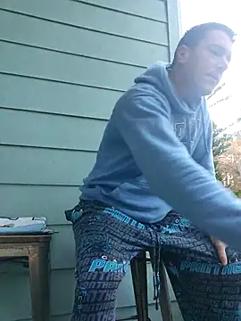 Snapshot of Bigtater1999 chatting on November 2025 01:22:01 PM Bigtater1999 online show from November 2025 01:22:01 PM