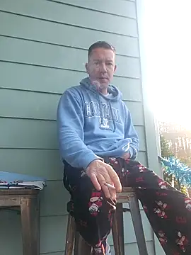 Snapshot of Bigtater1999 chatting on December 2025 01:51:01 PM Bigtater1999 online show from December 2025 01:51:01 PM