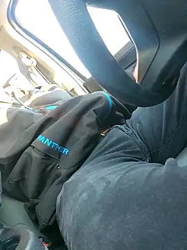 Snapshot of Bigtater1999 chatting on February 2026 01:15:02 PM Bigtater1999 online show from February 2026 01:15:02 PM