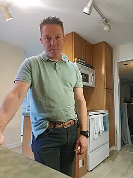 Bigtater1999 online show from May 2026 10:37:02 PM