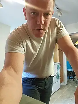 Bigtater1999 online show from May 2026 08:36:02 PM