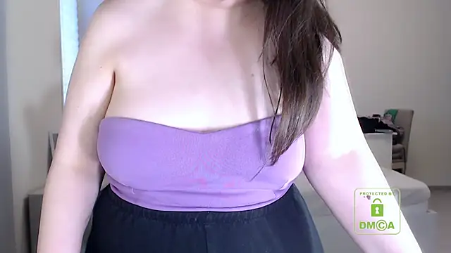 cute and hot online show from April 2026 05:30:01 PM