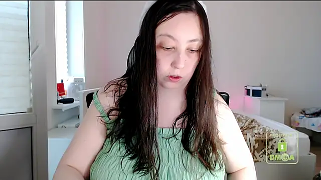 cute and hot online show from July 2026 02:42:02 PM