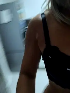 porcedda38 online show from September 2025 04:23:02 AM