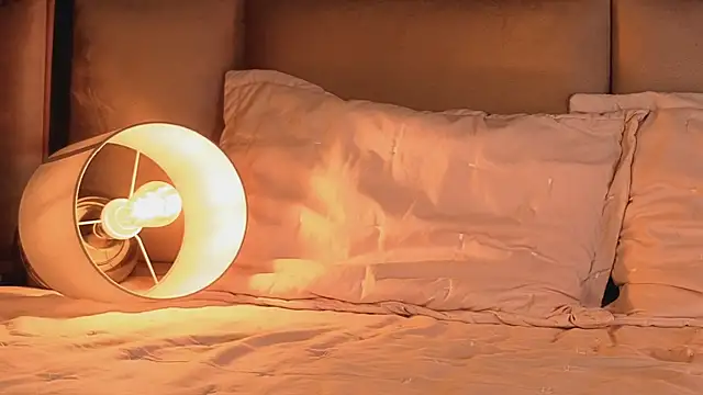 angelinepossy online show from November 2025 04:39:01 PM