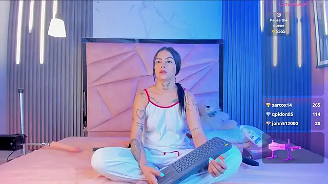 Snapshot of channel_guss chatting on February 2025 06:09:01 PM channel guss online show from February 2025 06:09:01 PM