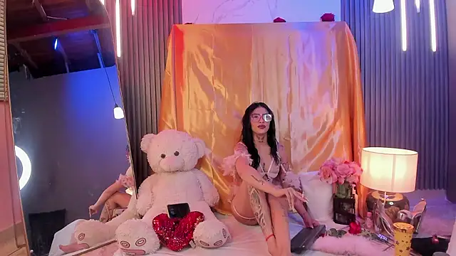 Snapshot of channel_guss chatting on February 2026 08:16:01 PM channel guss online show from February 2026 08:16:01 PM