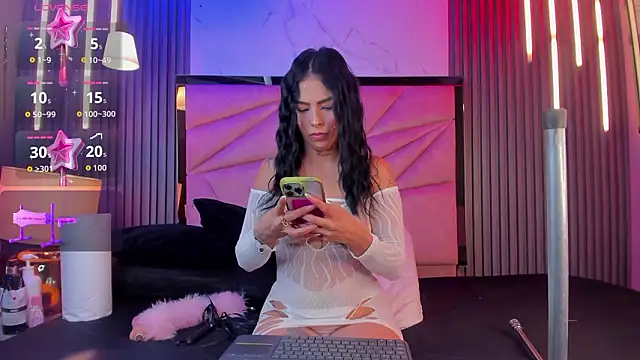 Snapshot of channel_guss chatting on February 2026 07:10:01 PM channel guss online show from February 2026 07:10:01 PM