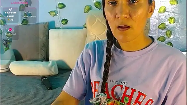 venus swet  online show from October 2025 12:44:02 AM