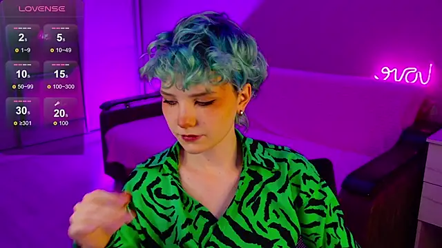 School Love online show from December 2024 01:12:01 PM