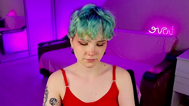 School Love online show from December 2024 01:21:02 PM