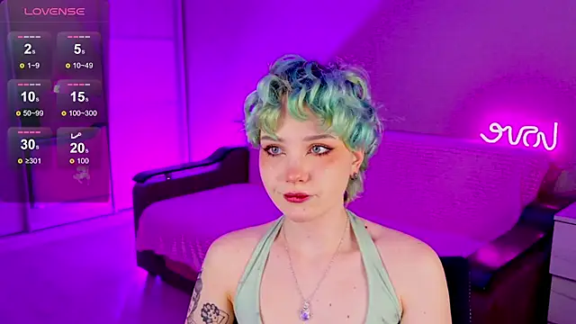 School Love online show from January 2025 01:09:02 PM