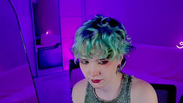 School Love online show from January 2025 01:13:01 PM