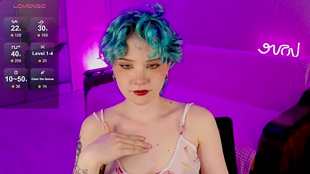 School Love online show from February 2025 01:11:02 PM