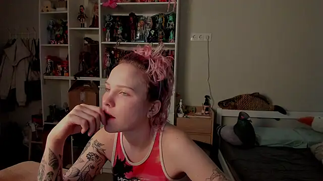 School Love online show from February 2026 07:04:02 AM