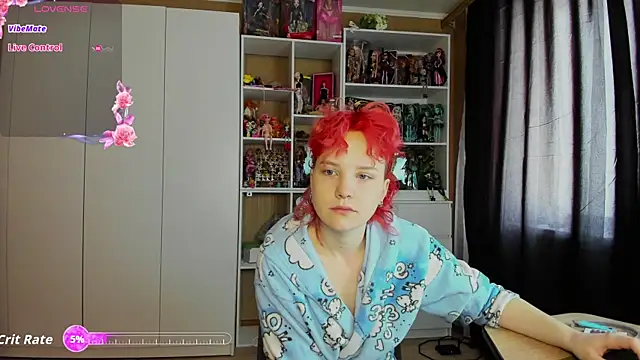 School Love online show from April 2026 07:09:01 AM