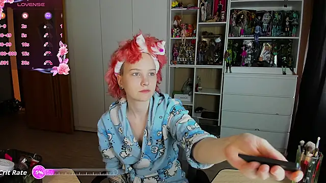 School Love online show from April 2026 07:22:01 AM
