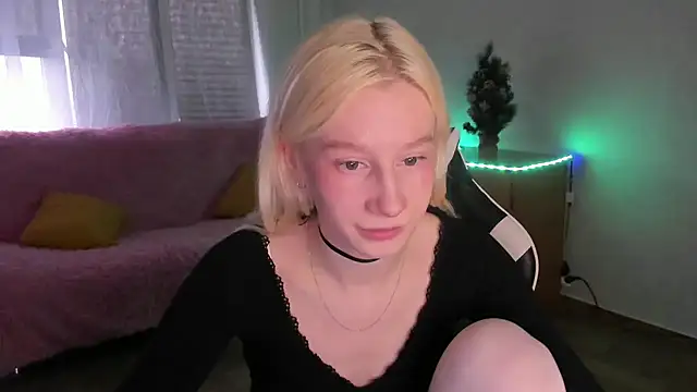 Snapshot of EnigmaSee chatting on February 2026 02:15:02 AM EnigmaSee online show from February 2026 02:15:02 AM